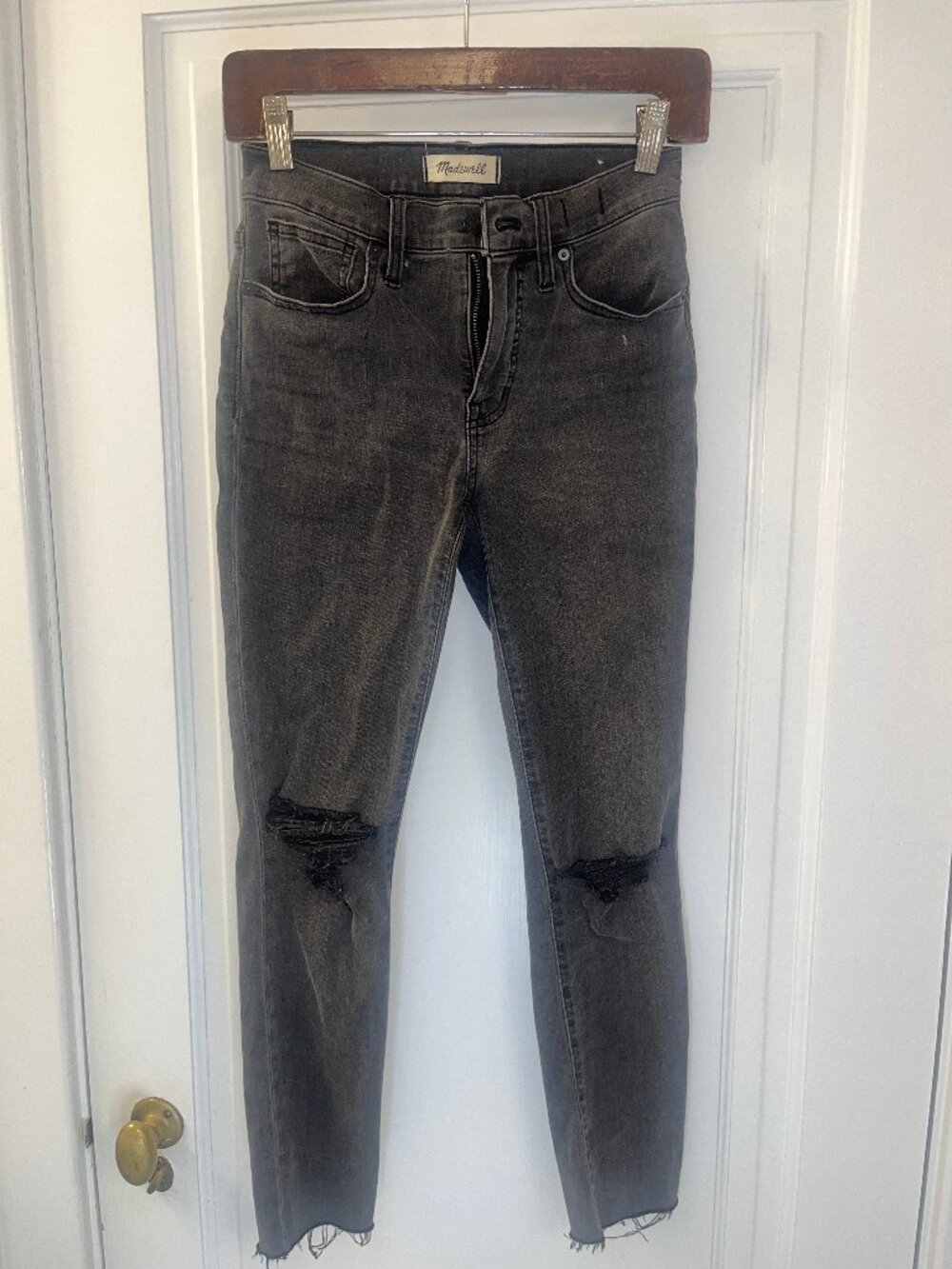 Madewell 9" Mid-Rise Grey Skinny Jeans Size 25P Distressed Raw Hem